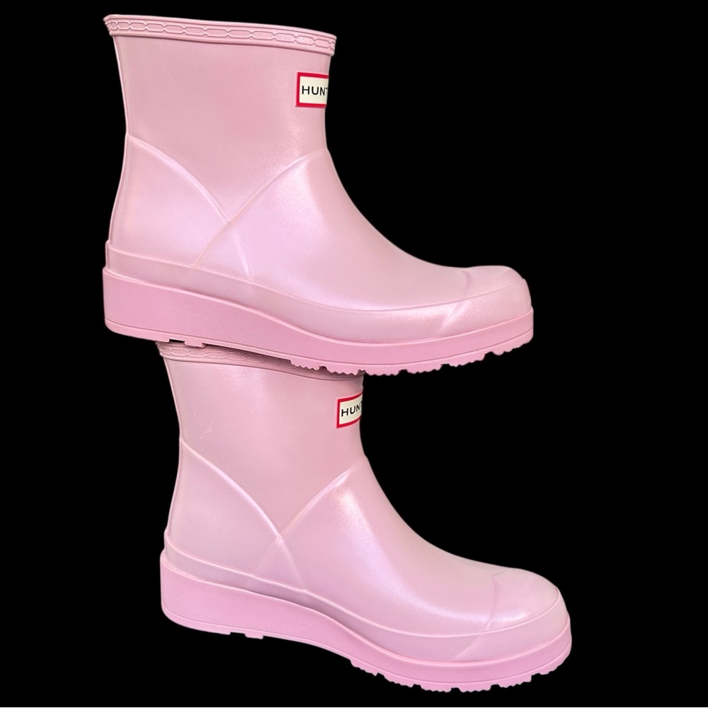 Hunter Women Sz 7 Rain Boots in Blush Pink Waterproof MudProof Boots - Picture 2 of 16